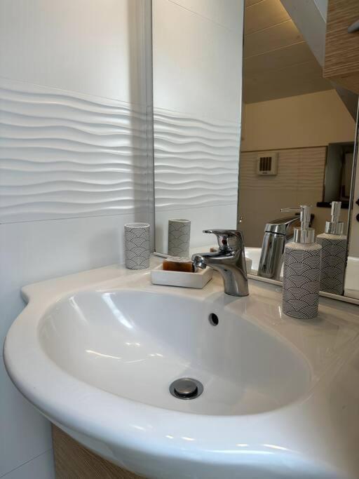 The Sweet Attic Room - De Vivo Realty Meta Di Sorrento Bagian luar foto